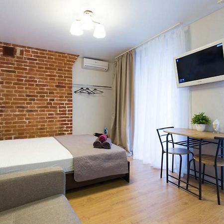 Studio Near Metro Yaroslava Mudroho, Universytet - Mykoly Khvylovoho Str 5-3 Carcóvia Exterior foto
