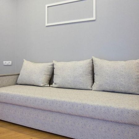 Studio Near Metro Yaroslava Mudroho, Universytet - Mykoly Khvylovoho Str 5-3 Carcóvia Exterior foto