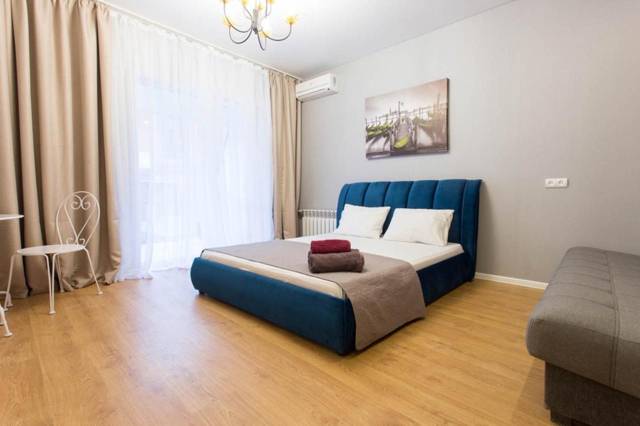 Studio Near Metro Yaroslava Mudroho, Universytet - Mykoly Khvylovoho Str 5-3 Carcóvia Exterior foto