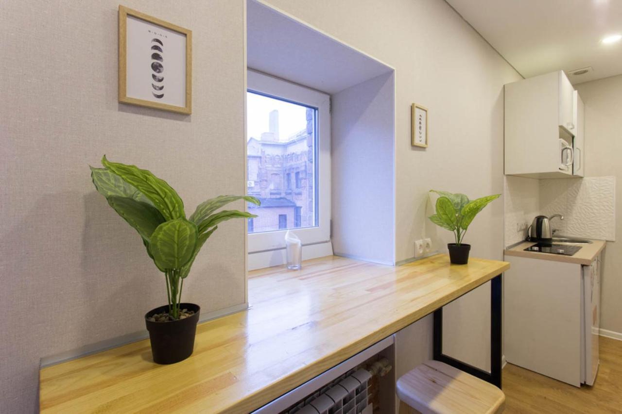 Studio Near Metro Yaroslava Mudroho, Universytet - Mykoly Khvylovoho Str 5-3 Carcóvia Exterior foto