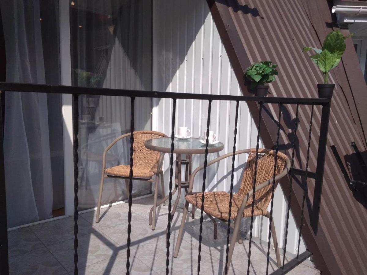 Studio Near Metro Yaroslava Mudroho, Universytet - Mykoly Khvylovoho Str 5-3 Carcóvia Exterior foto