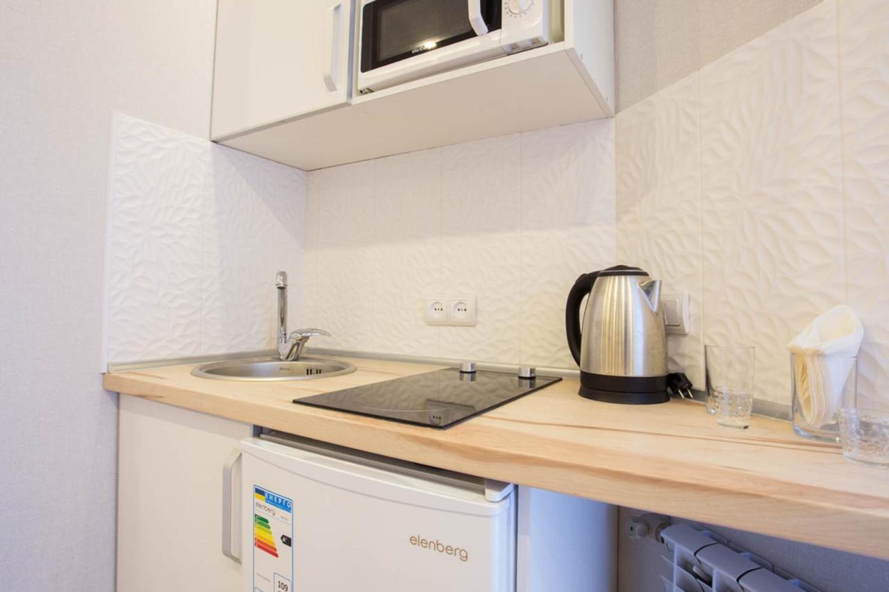 Studio Near Metro Yaroslava Mudroho, Universytet - Mykoly Khvylovoho Str 5-3 Carcóvia Exterior foto